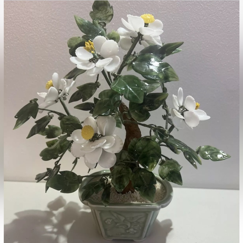 Vintage LARGE Chinese Jade Quartz Hand Carved Bonsai Tree & Flowers Celadon Pot